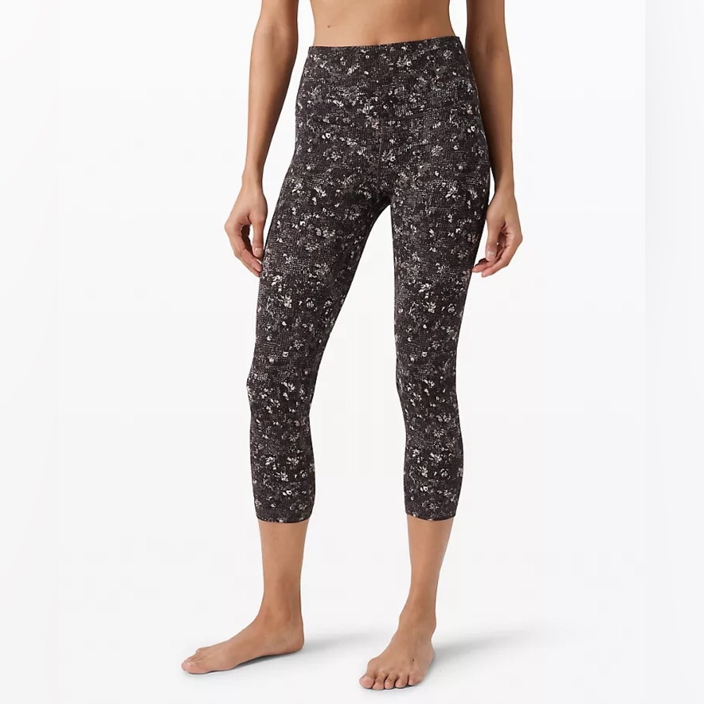 lululemon Align High-Rise Crop 21" Leggings 8 Equalized Multi Black White